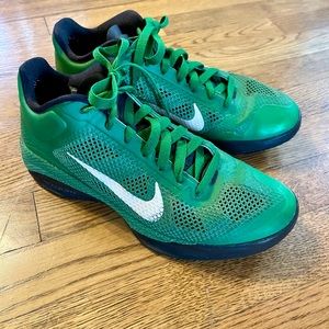 Green Nike shoes Rondo Hyperfuse Low Size:7